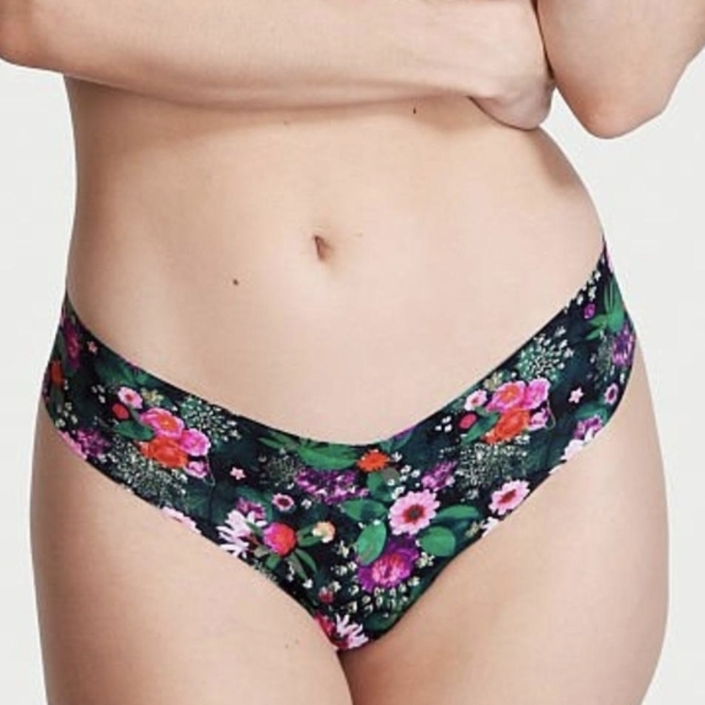 Victorias Secret Smooth No Show Thong Black Rose In The Garden Size Large
